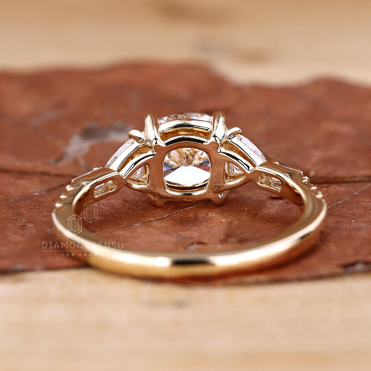 Custom engagement ring with IGI certified diamonds.