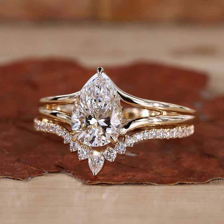 Pear cut diamond bridal set.