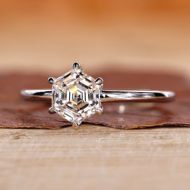Available to buy as a UK engagement ring.