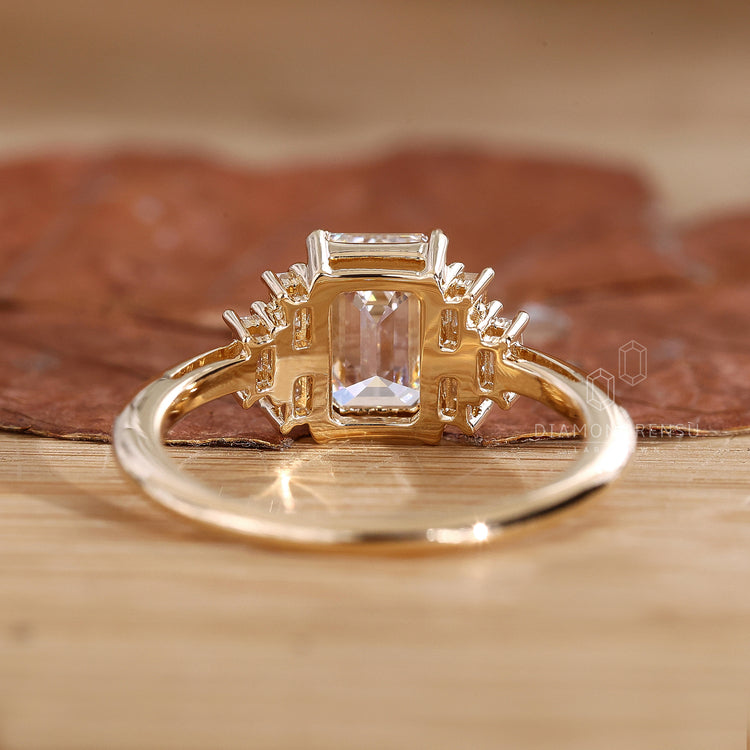 Diamondrensu UK ring with prong setting.