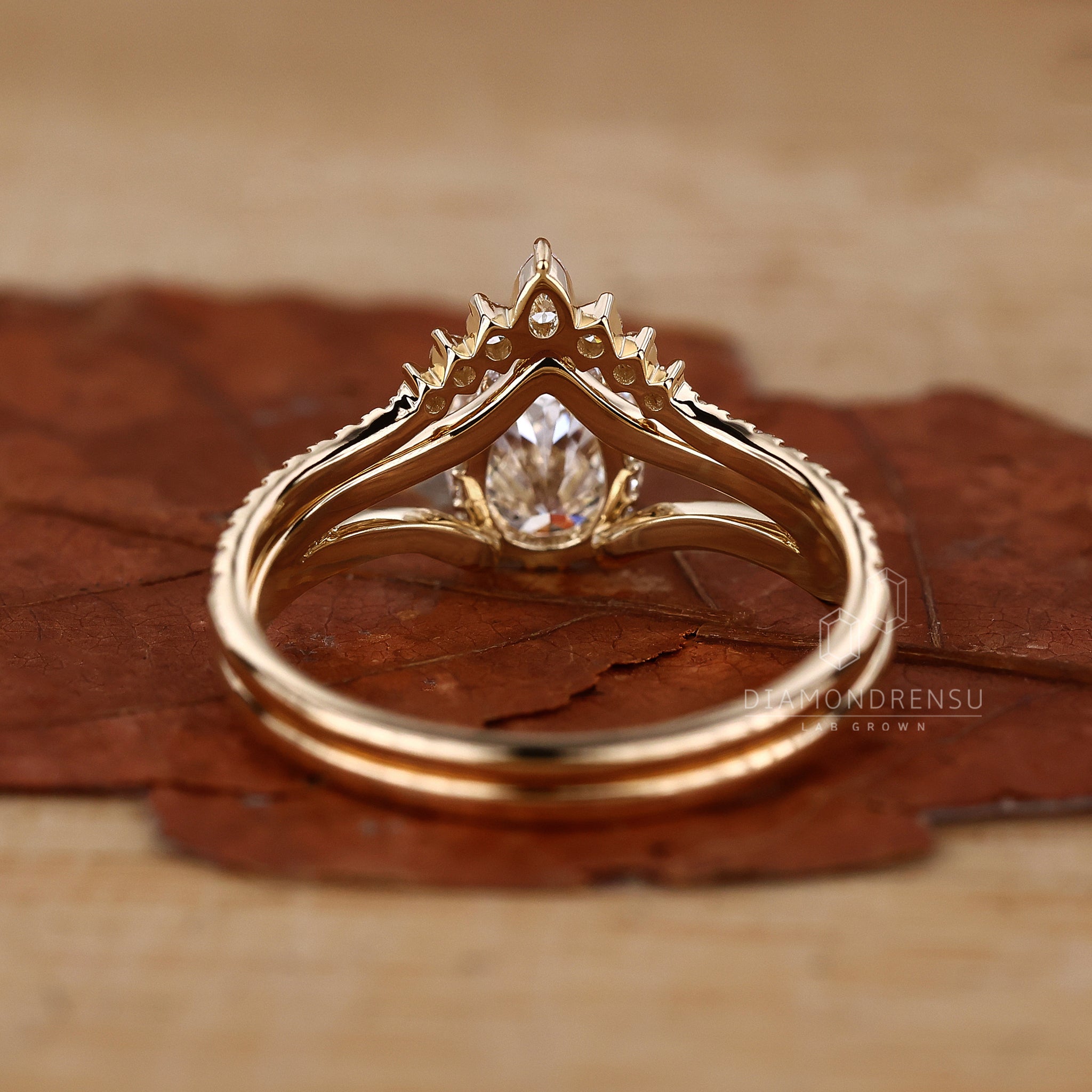 Lab grown pear diamond bridal set.