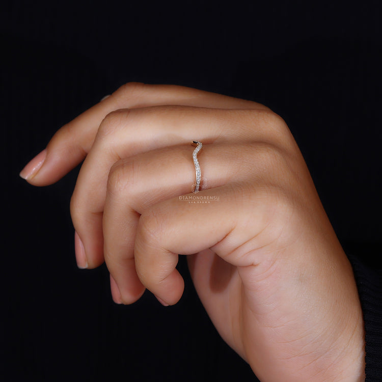 Stackable curved wedding ring with lab diamonds