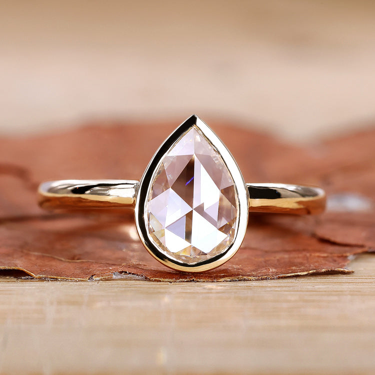 Rose cut diamond ring in yellow gold for engagement