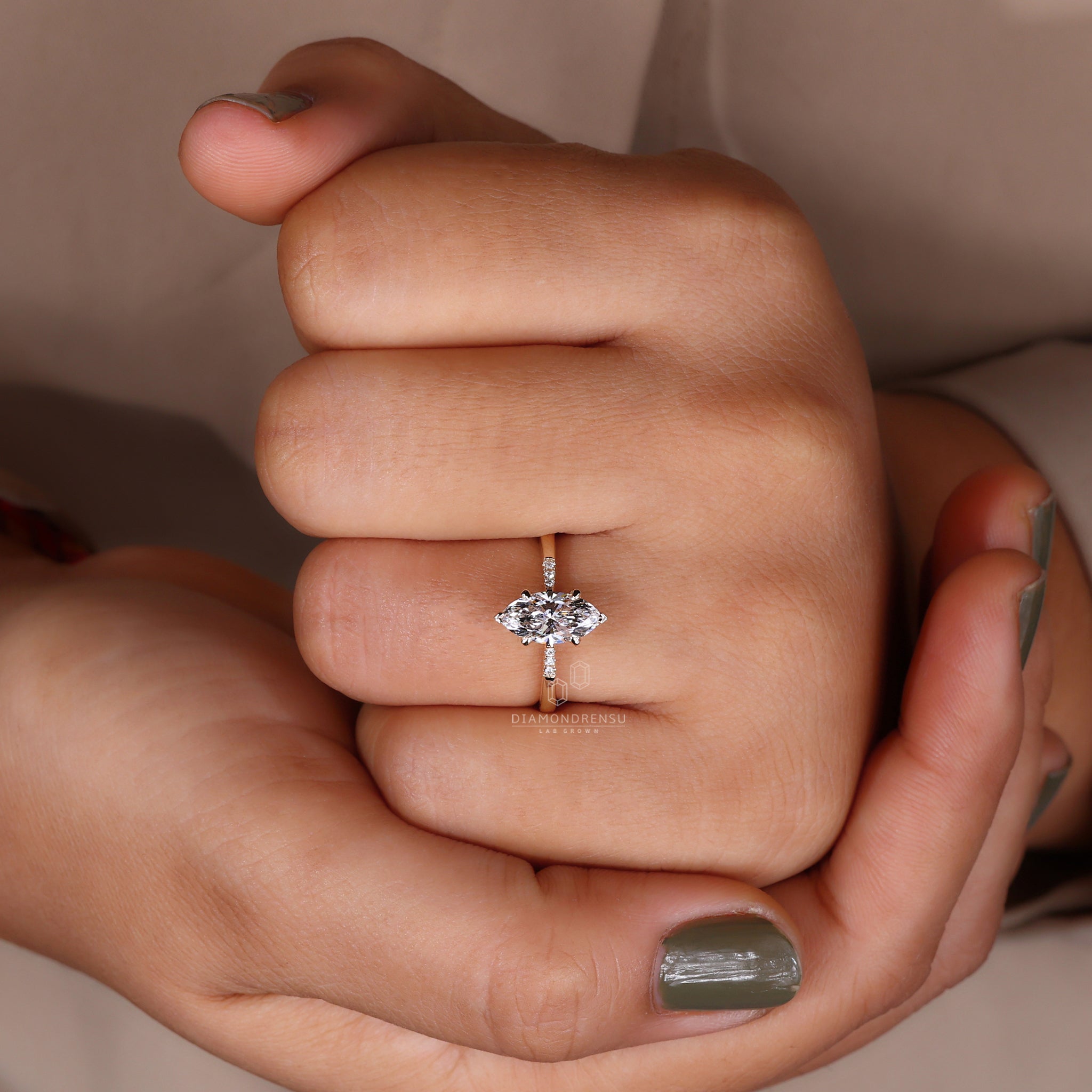 Gold round side stone ring featuring exquisite detailing.