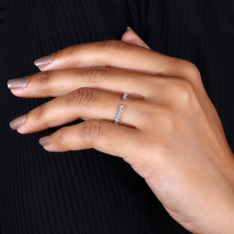 Round diamond lab grown wedding band UK.