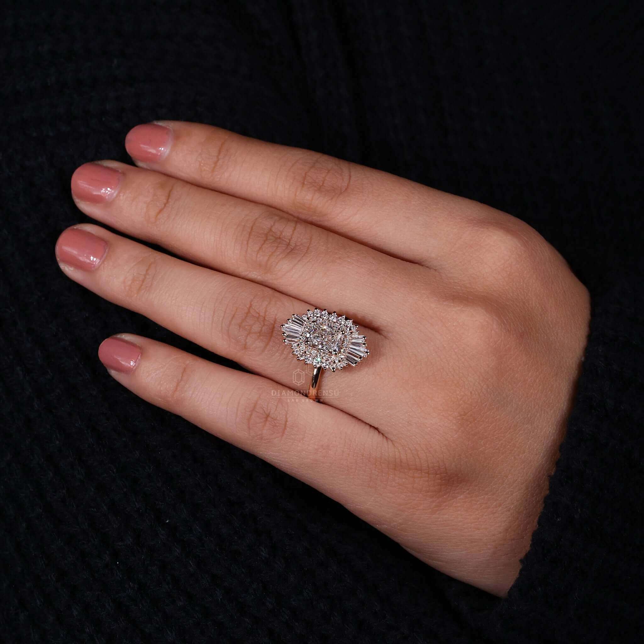 Halo diamond ring showcasing a round diamond engagement ring design