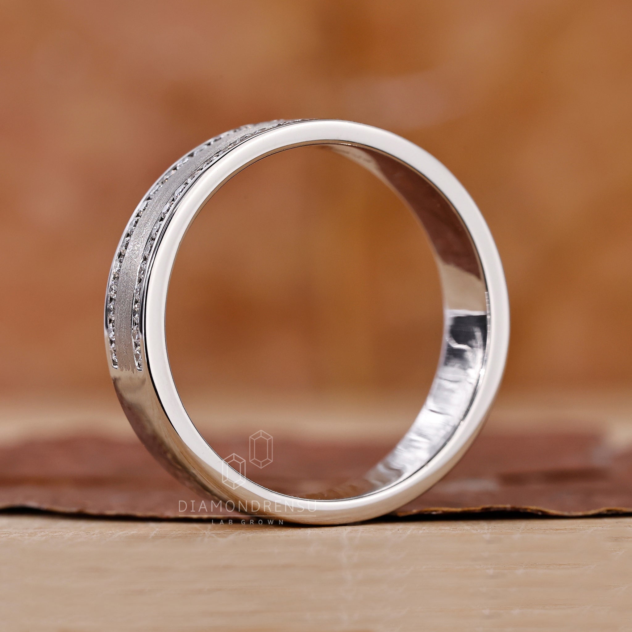 Diamondrensu UK mens ring made from Lab Grown Diamonds and white gold.