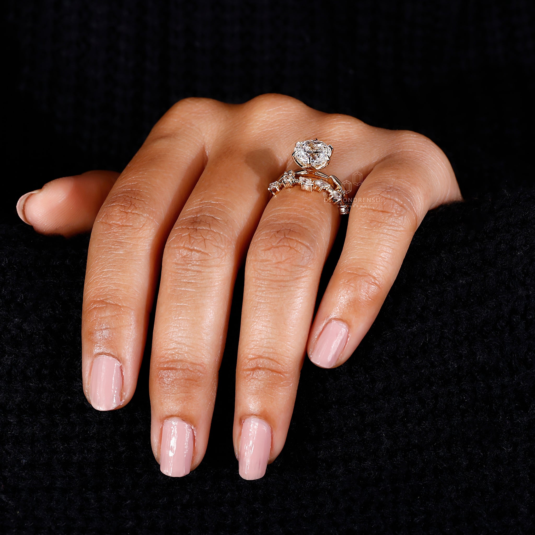 Diamondrensu UK bridal set featuring a pinched shank and 6 prong claw setting.