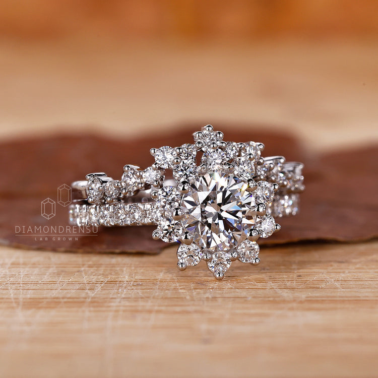 Round Diamond White Gold Bridal Set