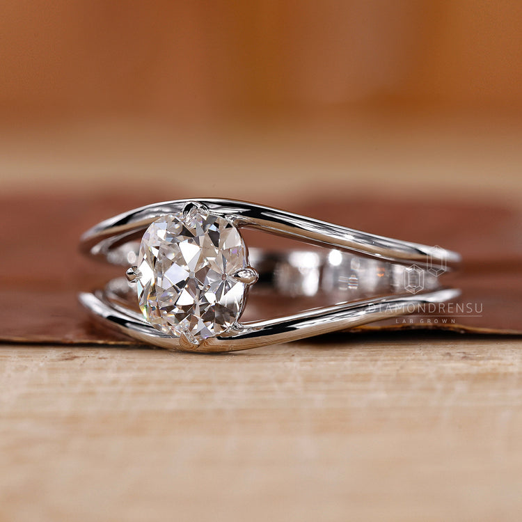 God’s eye ring set as a unique engagement ring.