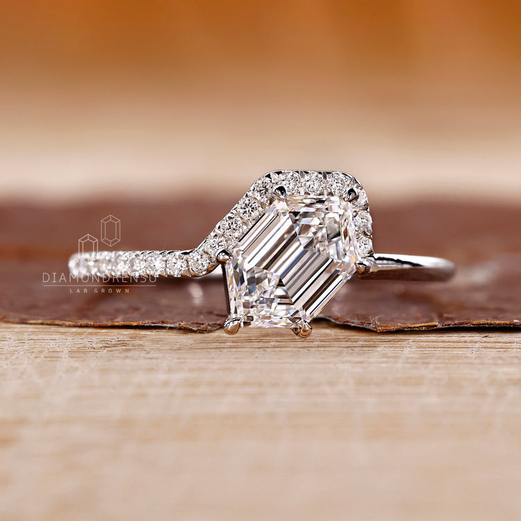 Diamondrensu UK nature inspired engagement ring