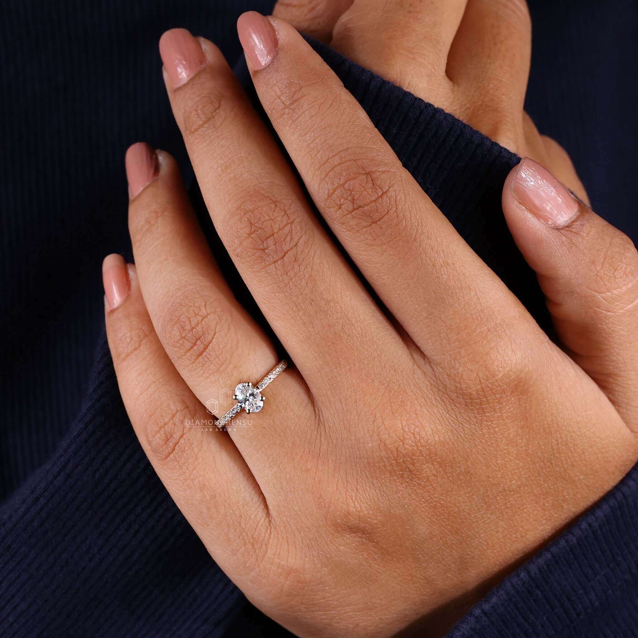 4 prong diamond ring featuring lab grown diamonds, ensuring sustainable luxury for your special moments.