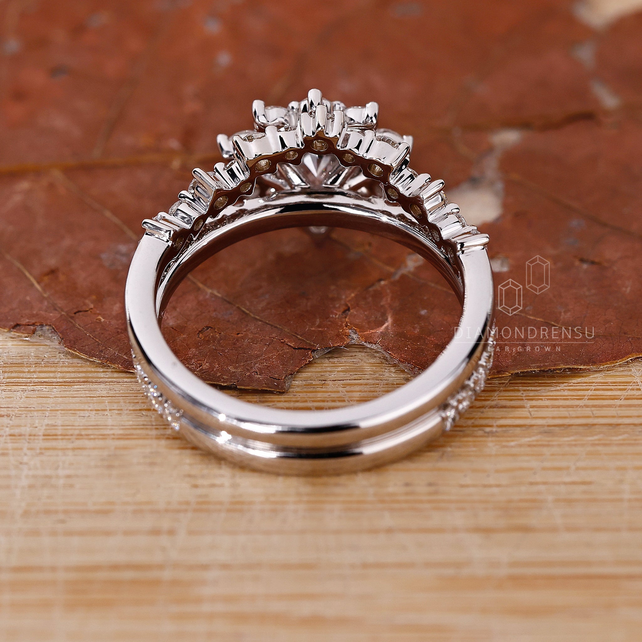 Round Diamond White Gold Bridal Set