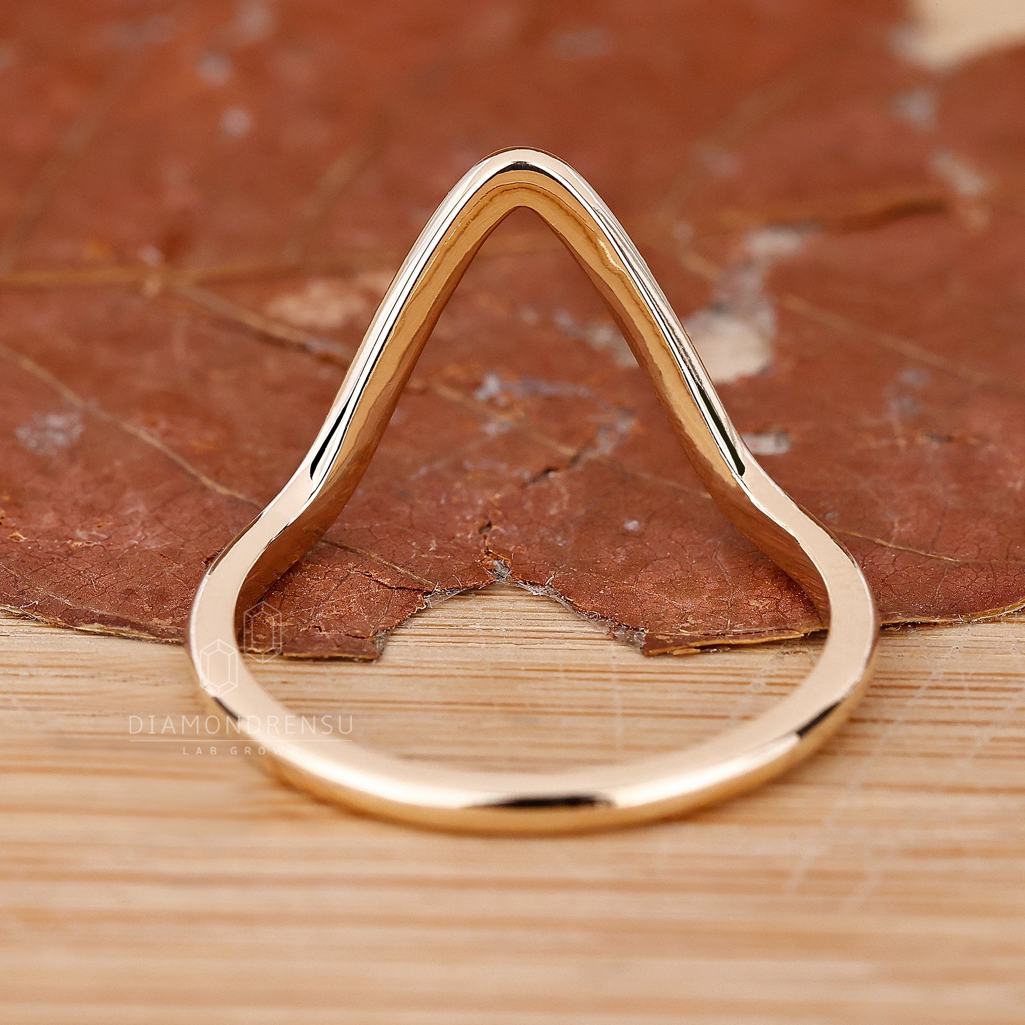 Handmade jewellery designed with a classic curved chevron shape.