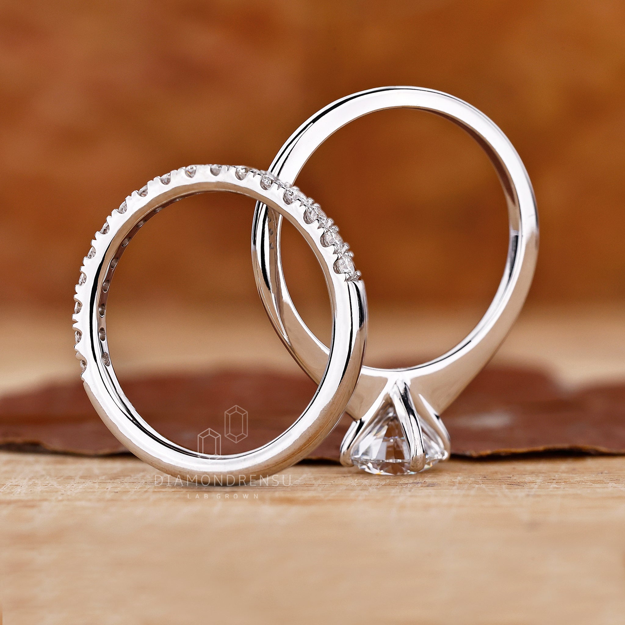 Buy bridal set crafted from lab grown diamond in the UK.