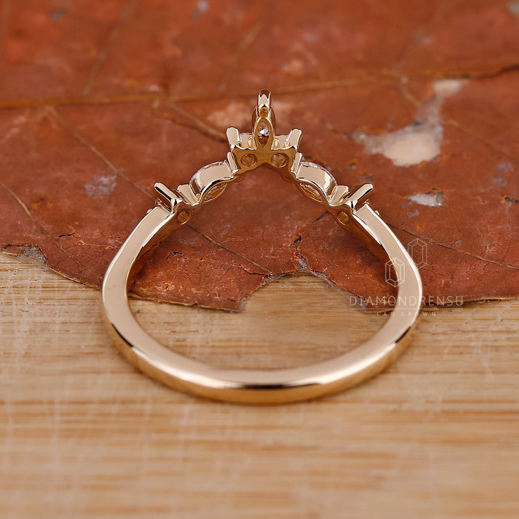 Handmade yellow gold diamond wedding band.