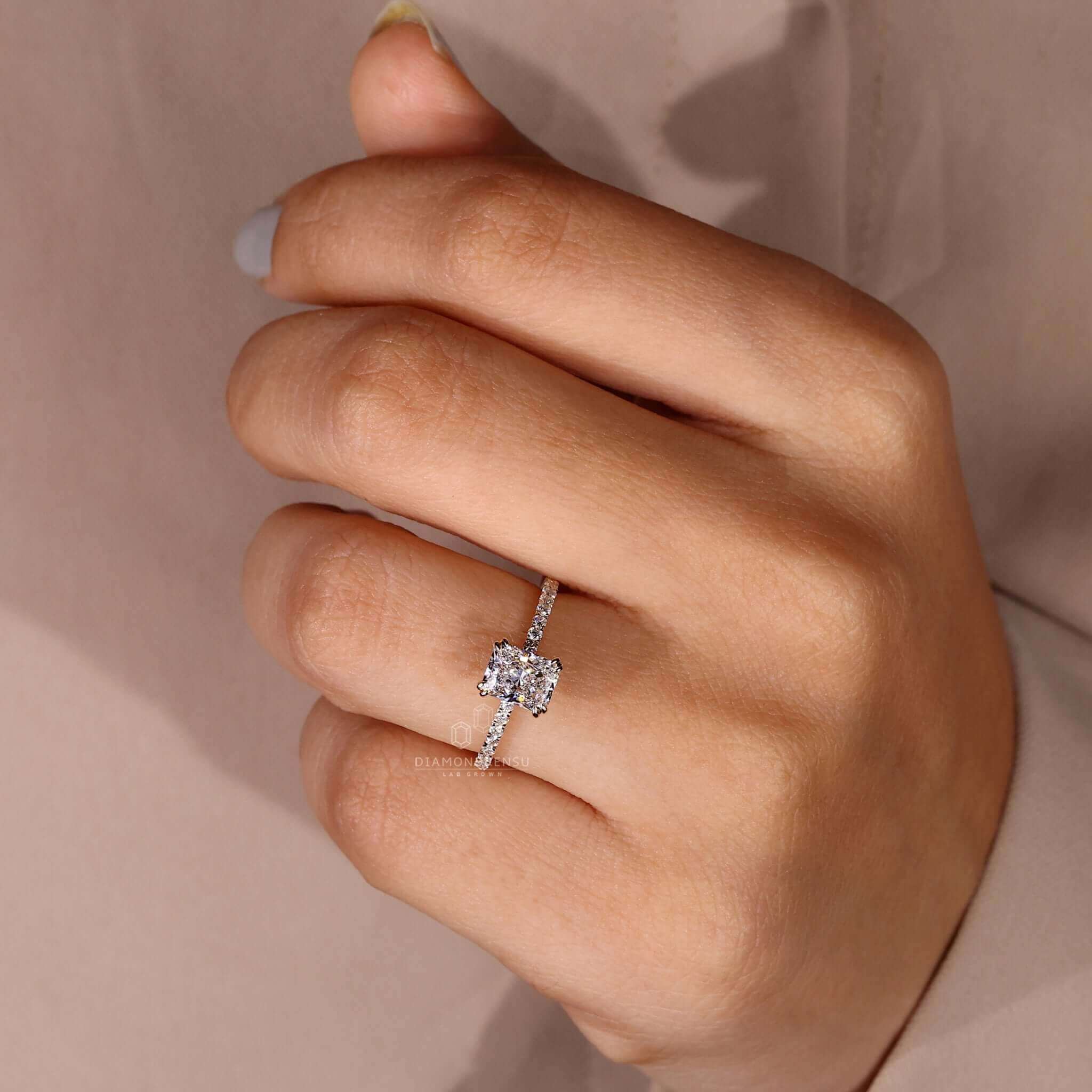 Radiant ring in yellow gold, perfect for unique engagement styles.