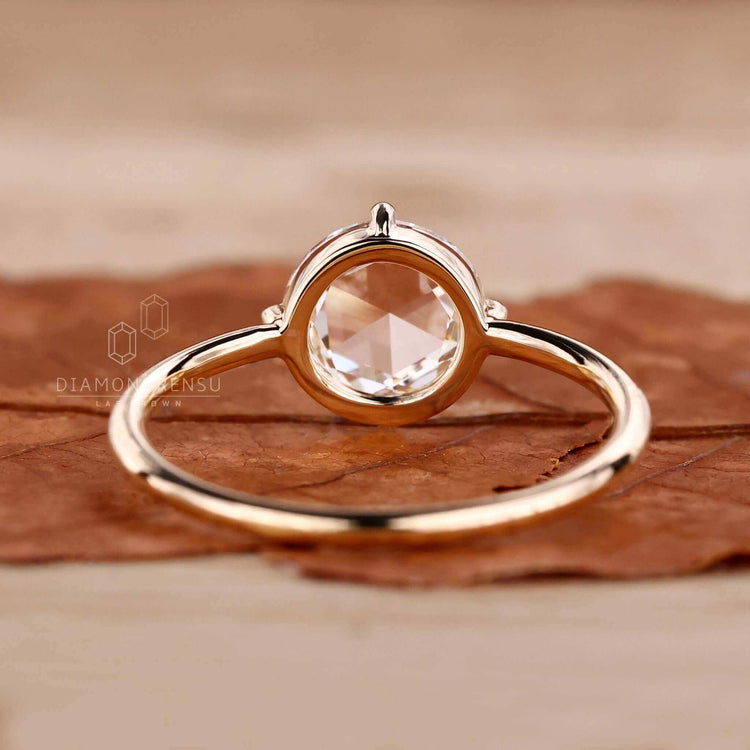 Unique round rose cut diamond ring for vintage-inspired beauty.