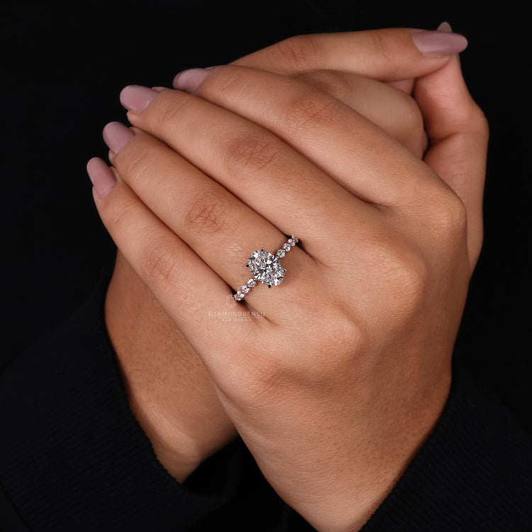 Pave setting held by floating bubble prong.