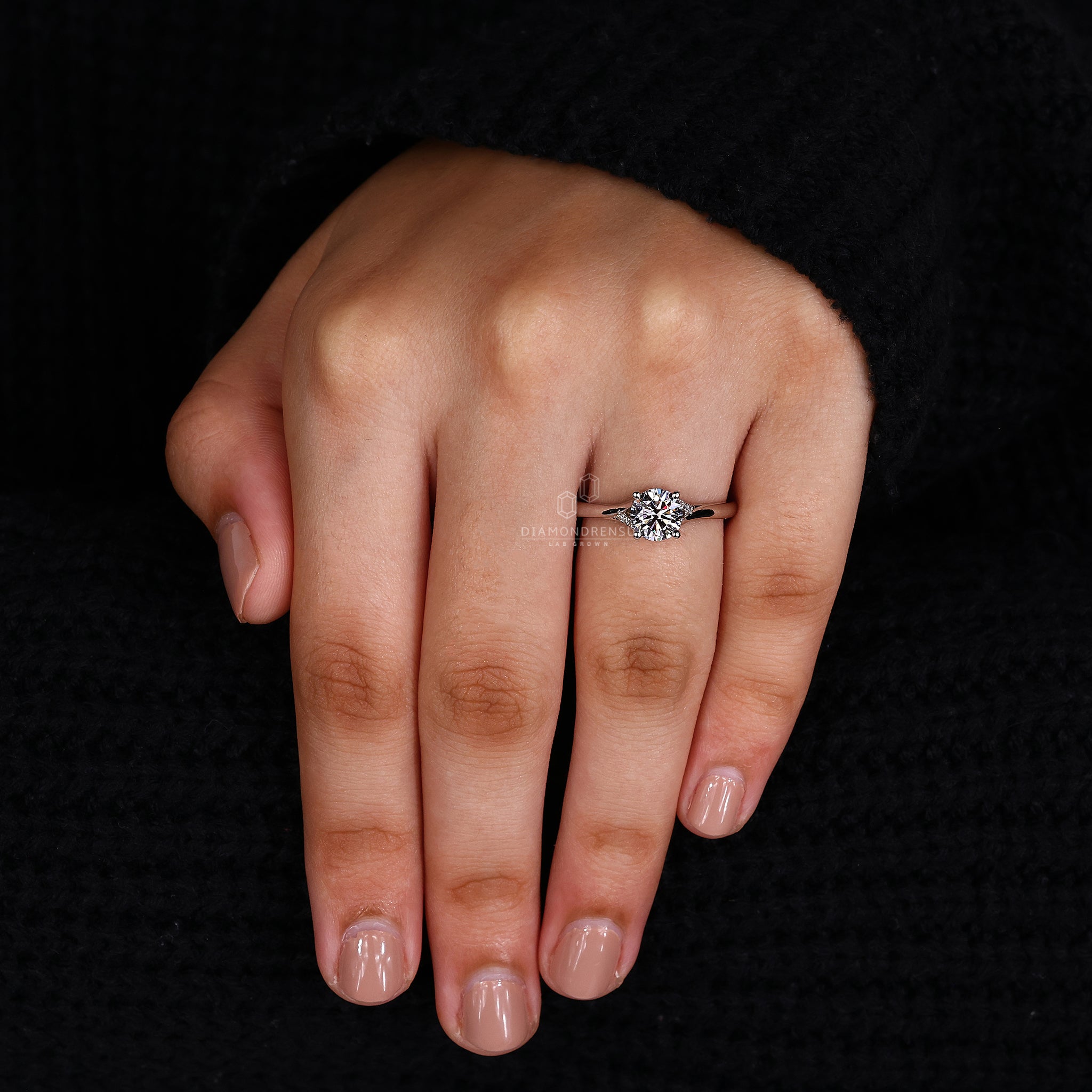 Split shank ring in trellis diamond ring style