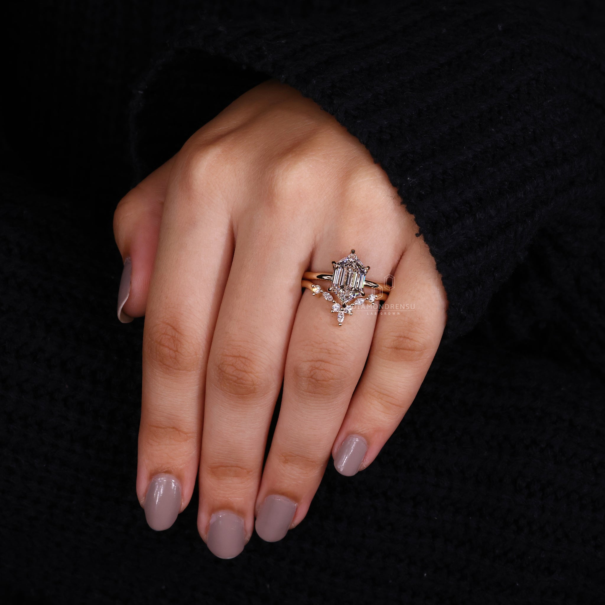 Yellow gold bridal set with handmade jewellery and solitaire ring.