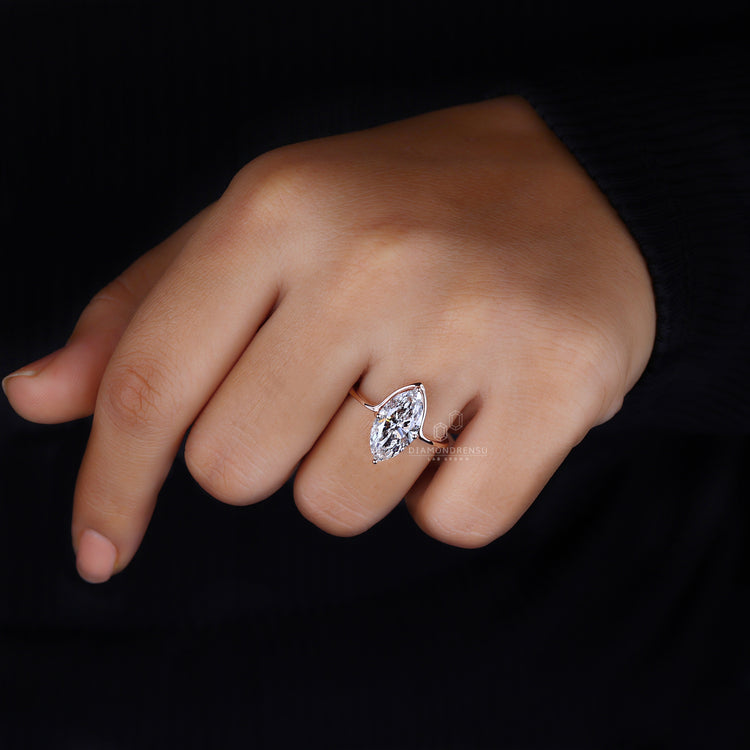 Compass prong ring crafted with detailed precision.