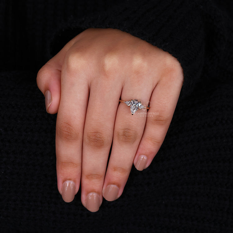 Prong setting on pear shaped diamond ring