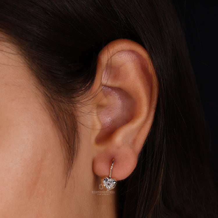Diamondrensu UK heart diamond studs.