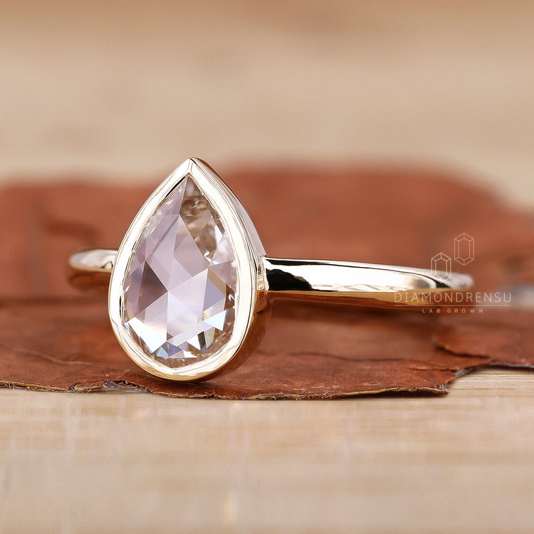 Solitaire engagement ring in yellow gold finish