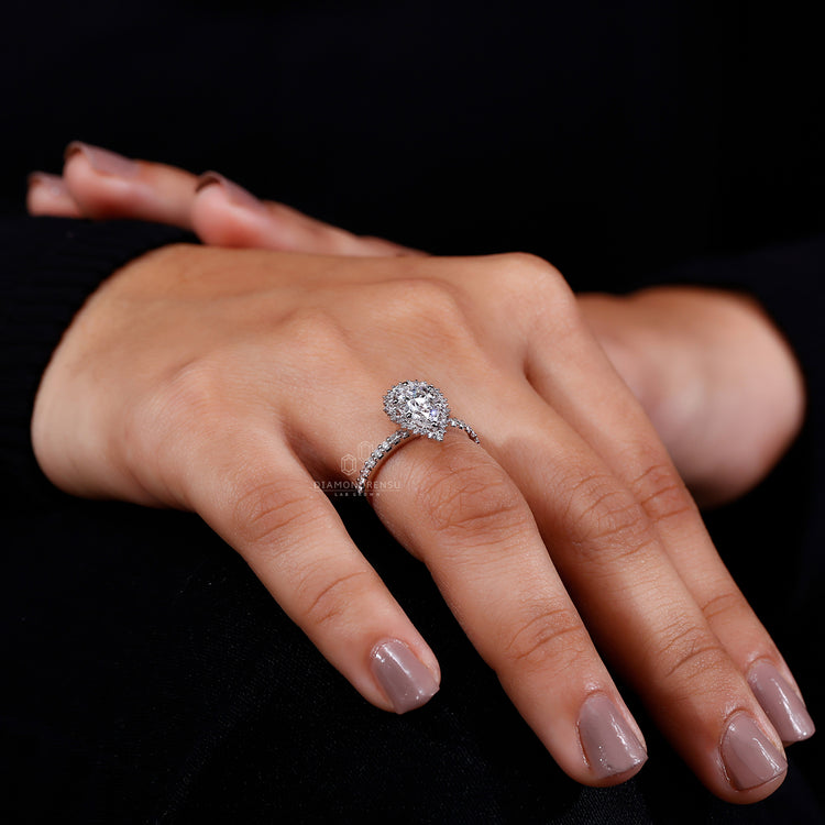 Diamondrensu UK ring with 6 prong setting and handcrafted finish.
