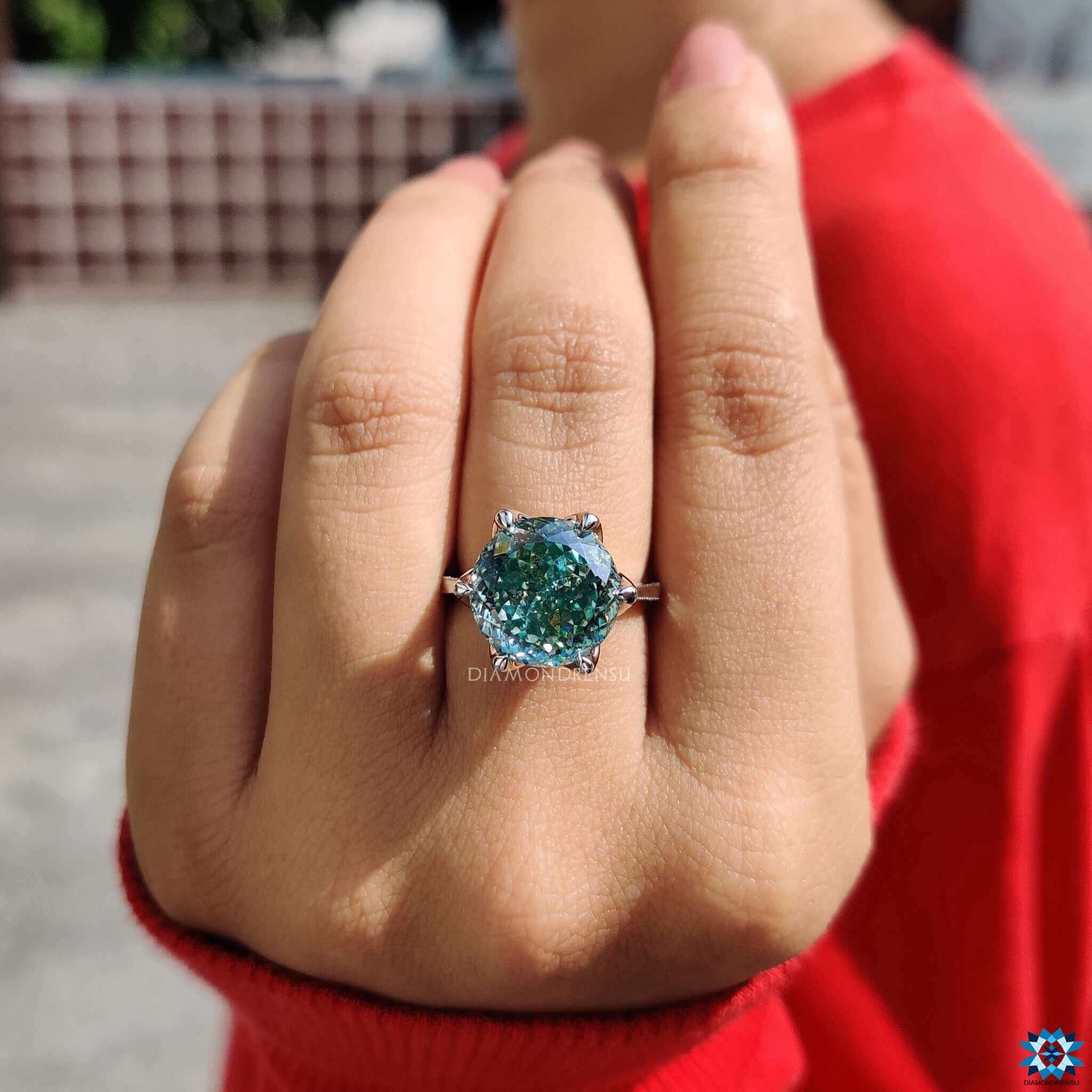 Solitaire engagement ring with 6 prong setting.