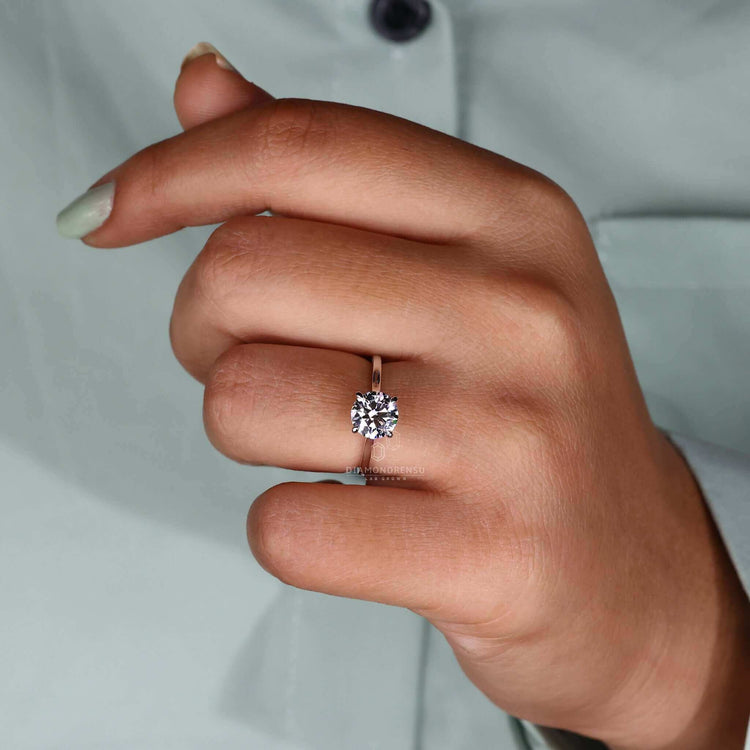 Diamonds engagement ring featuring a Lab Grown Diamond in a 4 prong claw setting for sustainable elegance.