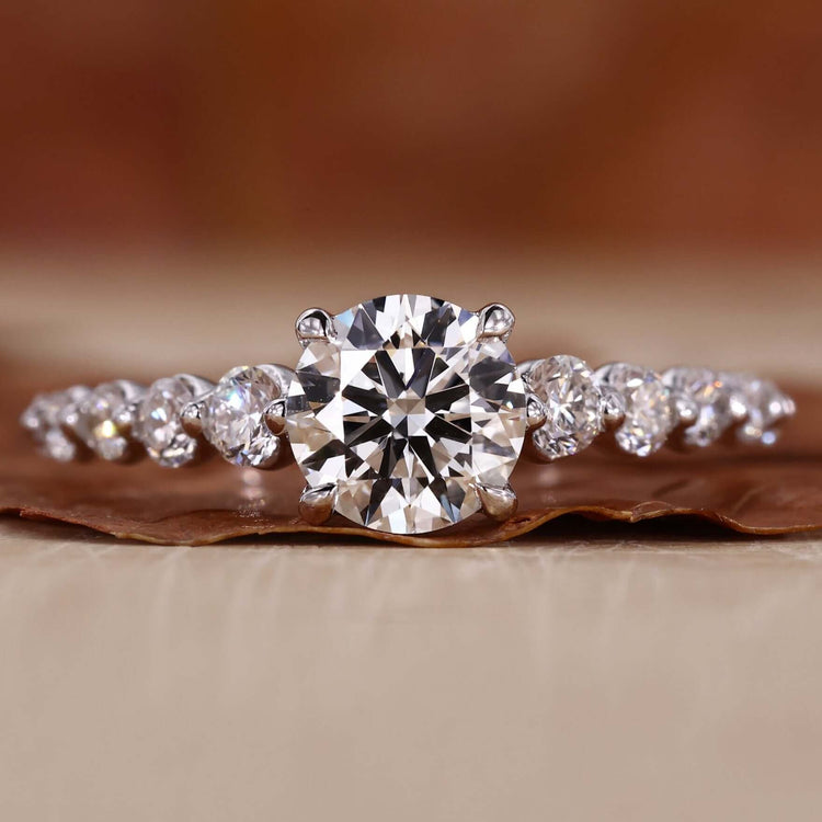 Round diamond ring with elegant design for timeless beauty.