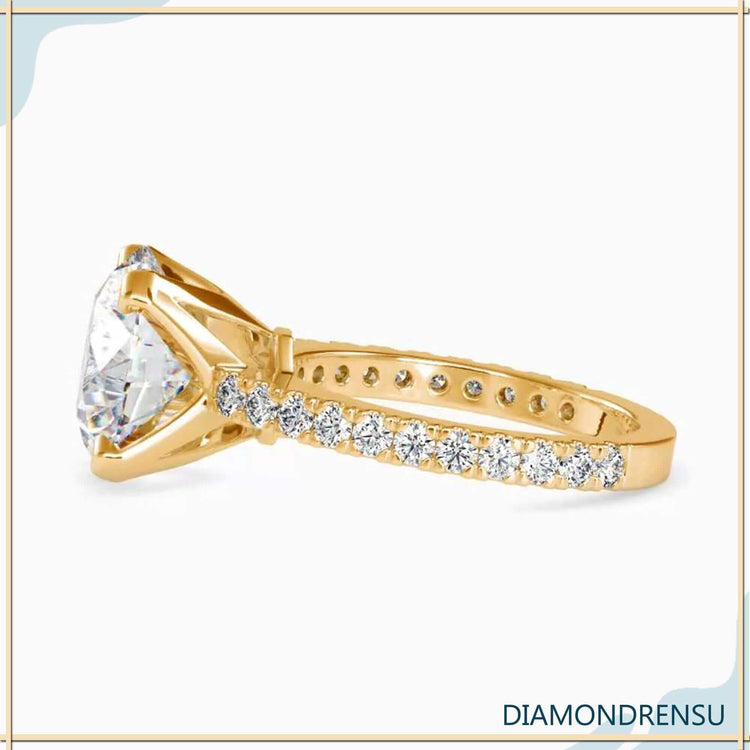 Buy diamond ring with IGI certified centre stone.