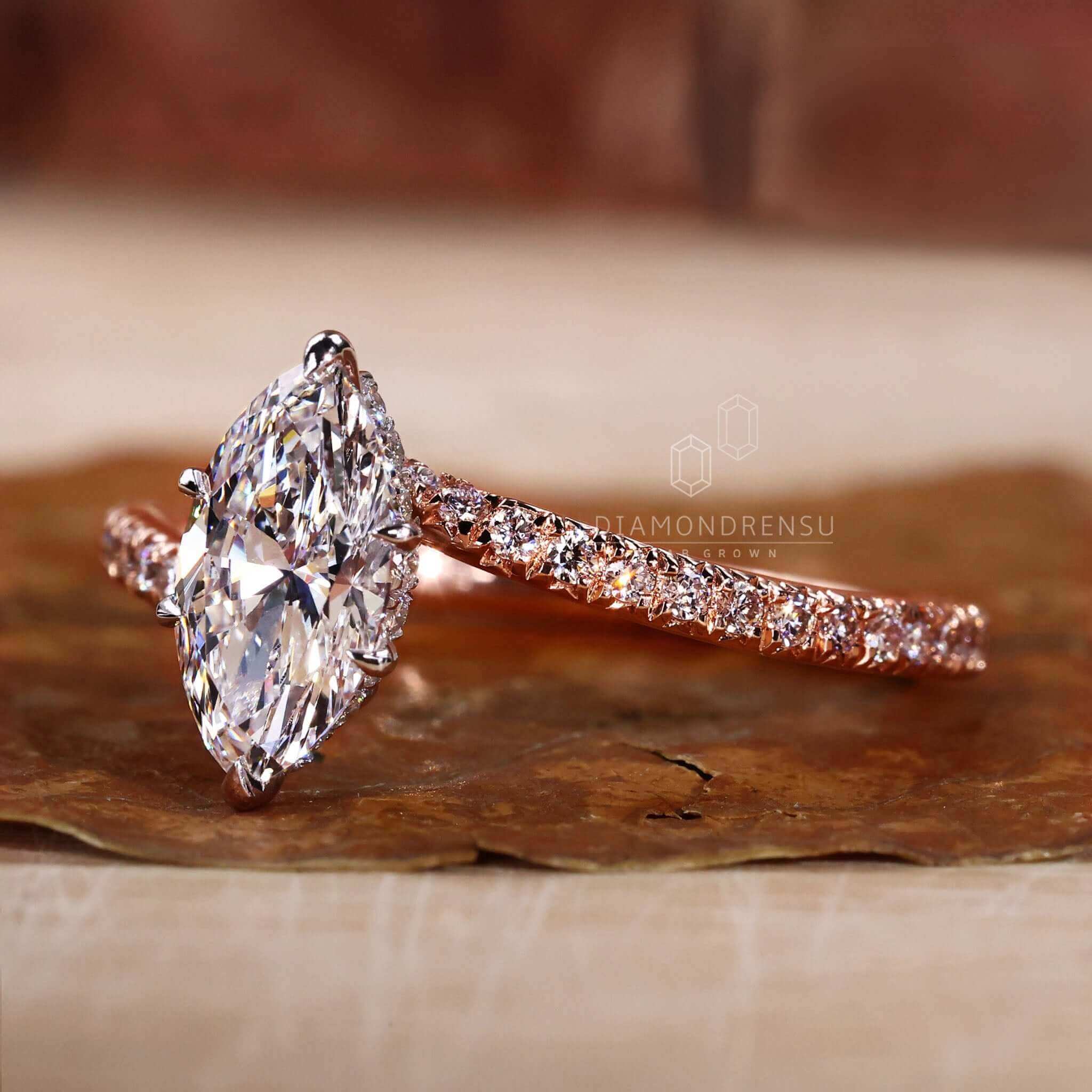 6 prong engagement ring with a rose gold engagement ring design, blending modern trends with classic elegance.