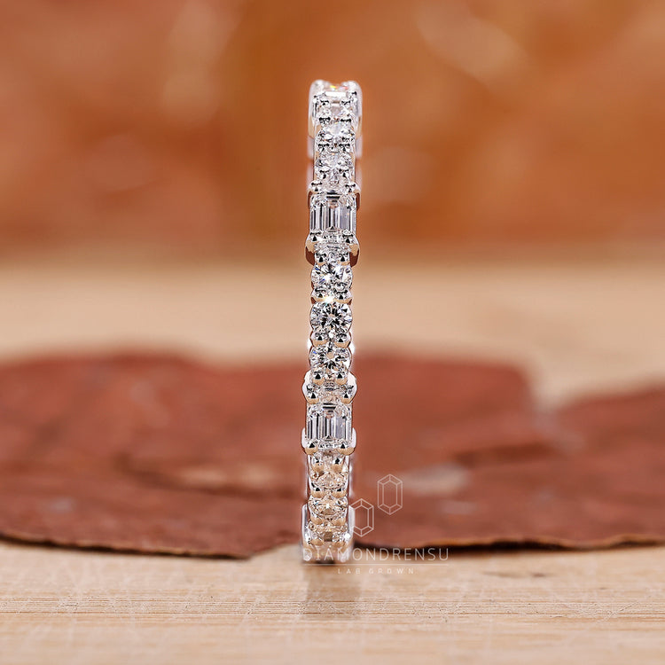 Diamondrensu UK lab grown diamond wedding band.