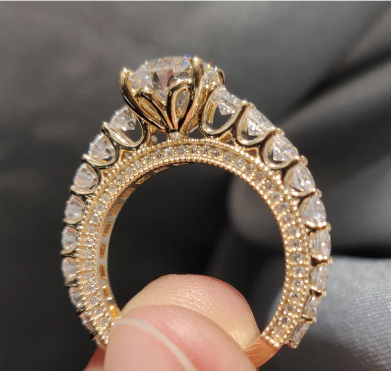 Designer Unquie Gold Ring Designer Unquie Gold Ring