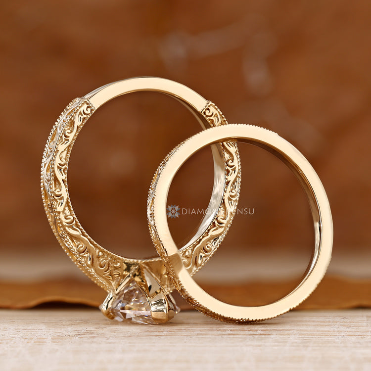 Lab grown diamond bridal set with milgrain details.