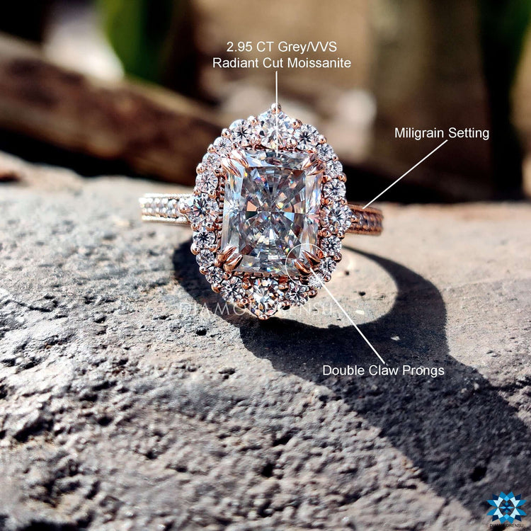 Diamondrensu UK rose gold radiant halo ring.