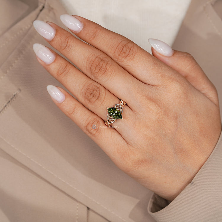 Dutch marquise ring with six leaf style prongs.