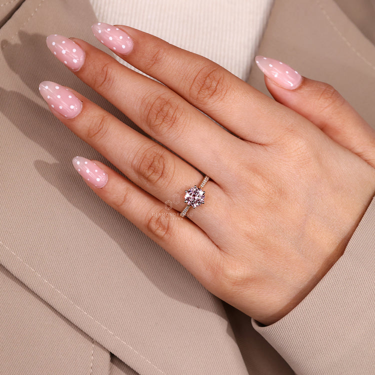 IGI certified round cut engagement ring handmade.