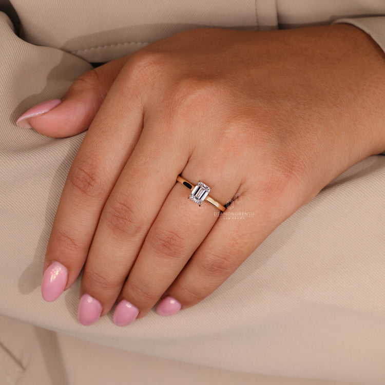 Handmade jewellery solitaire diamond ring with yellow gold.