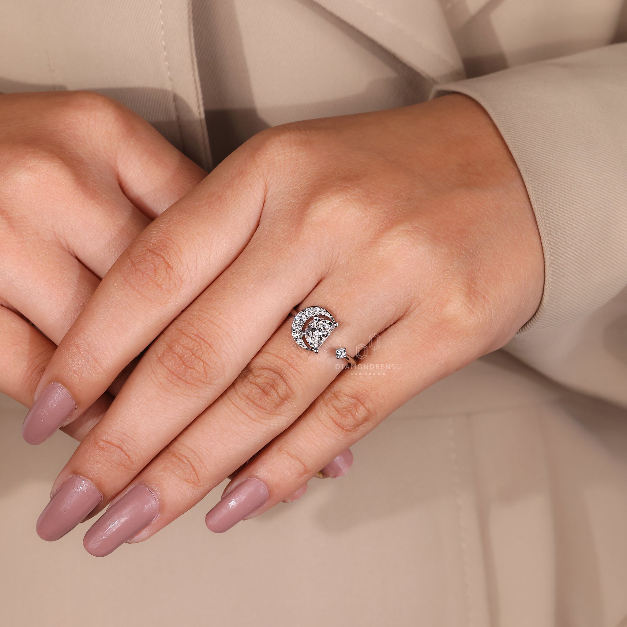 Diamondrensu UK half moon open ring in white gold