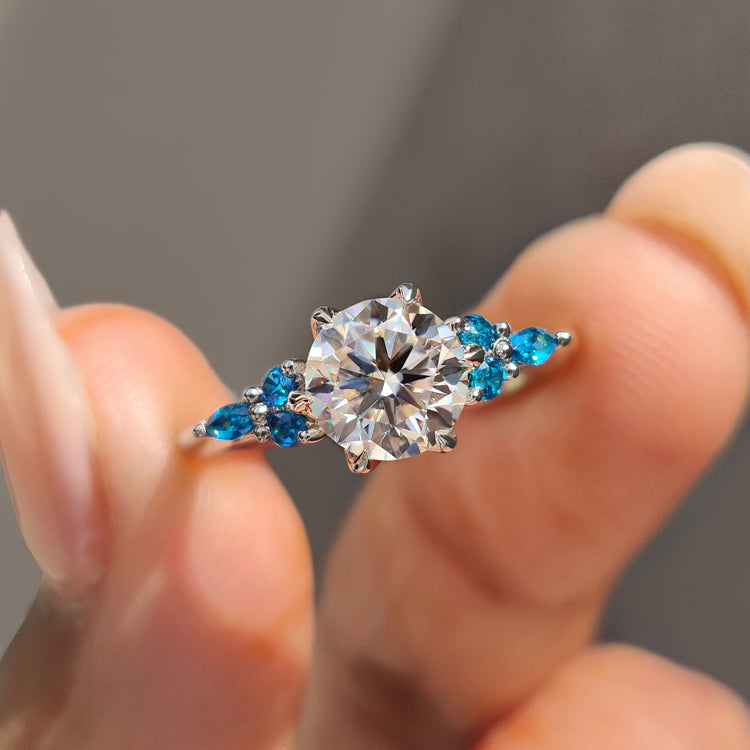 Round Cut Ring in white gold ring