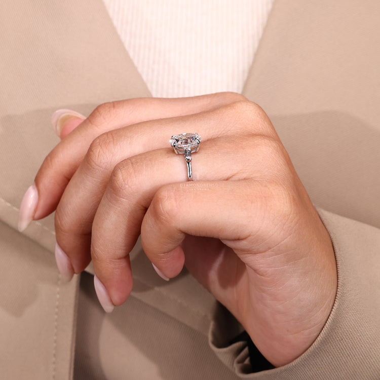 IGI certified vintage-style diamond engagement ring