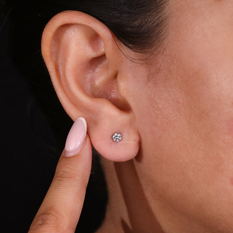 Classic white gold diamond earrings.