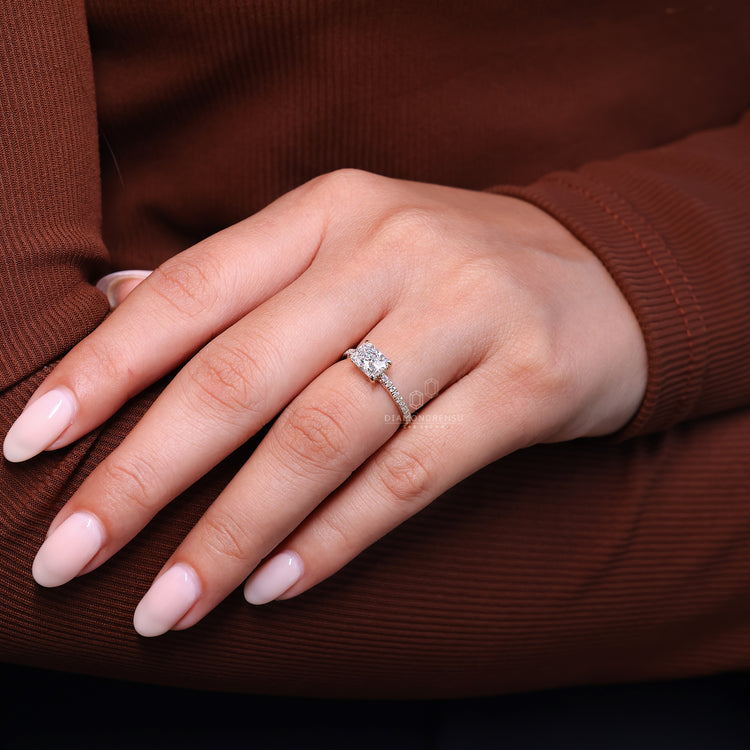 Lab grown diamond ring with IGI certification