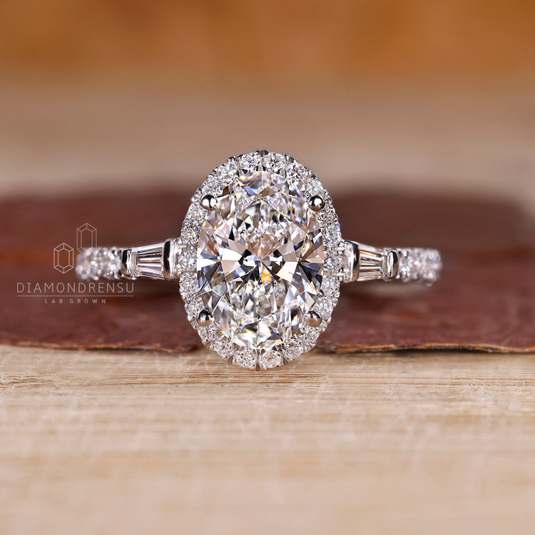 Diamondrensu UK oval gold ring with baguette and round diamonds