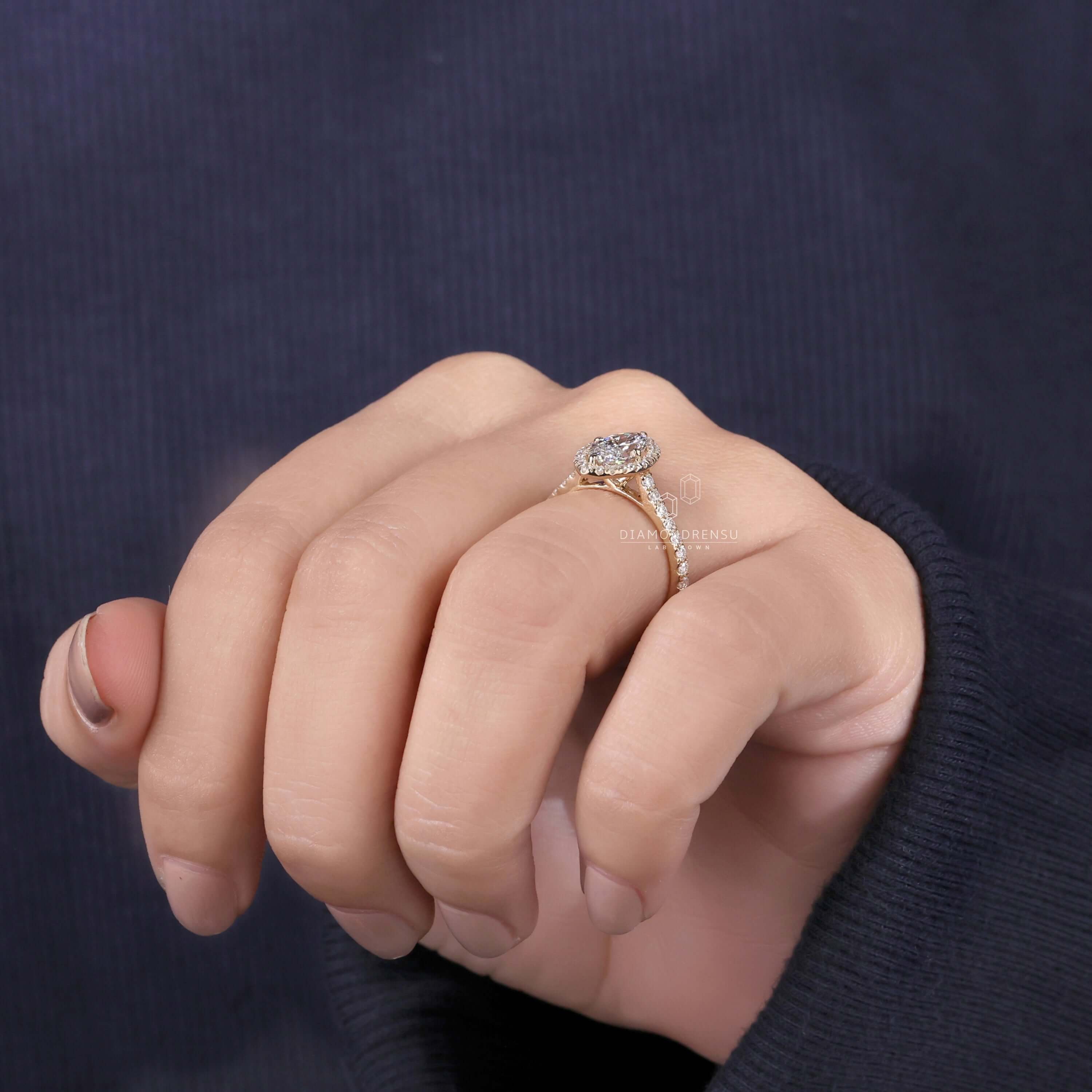 Yellow gold ring with IGI certified diamond from Diamondrensu UK