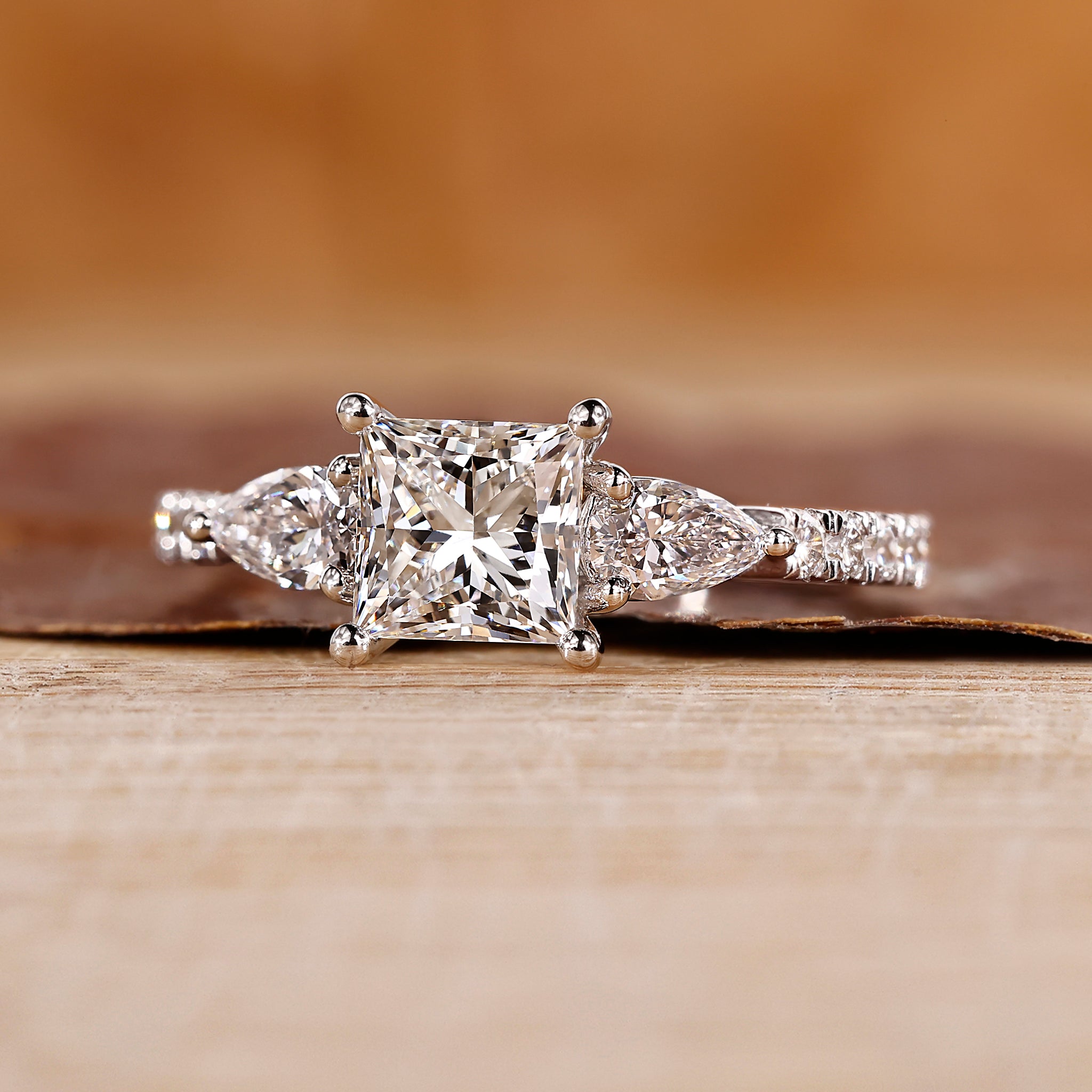 Princess cut diamond engagement ring in white gold